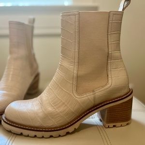 Faux Aligator Seychelles Booties in Cream